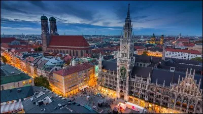 Quelle ville est aussi le titre d'un film de Steven Spielberg ?