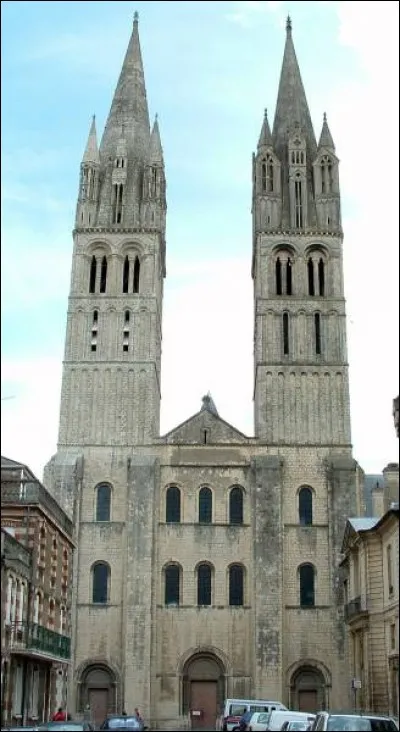 Nous restons en Normandie avec l'abbatiale Saint-Etienne fondée vers 1063 par le Duc Guillaume, grande église romane avec une élévation à trois niveaux, achevée en style gothique au XIIIe siècle. Nous sommes à ...