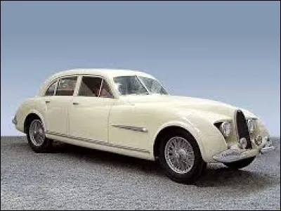 Continuons avec une autre Bugatti, celle-ci est très rare et elle n'a pas été conçue par Jean Bugatti. Quelle est cette Bugatti ?