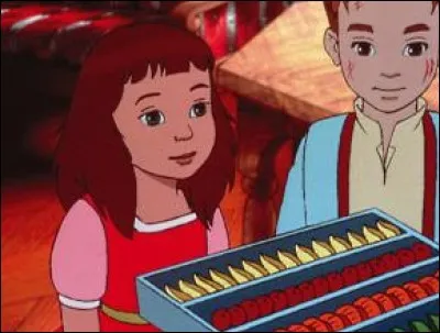 - Les Fruits confits
Mme de Rean a reçu des fruits confits ! Pour Sophie, c'est l'heure de trouver un stratagème pour en prendre plus en cachette ! De plus il y a autre chose avec les fruits confits. Qu'est-ce ?