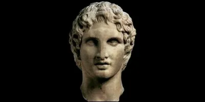 Alexandre le Grand fut le roi de la région de :