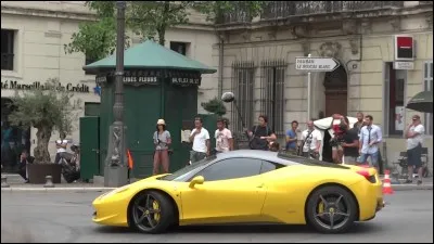 Quelle jeune chanteuse a interprété "Joe le taxi" ?