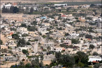 Quelle la plus ancienne ville encore habitée (depuis - 9000 av J.C.) ?