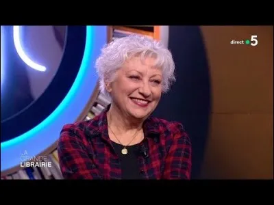 Cette romancière française a obtenu le prix Femina et le prix Renaudot des lycéens pour son roman "Aden" en 1992 et le prix Marguerite Audoux pour son roman "Les Mal Famées" en 2000. C'est ...