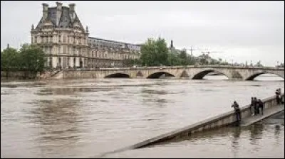 On la joue sur elle, c'est la...