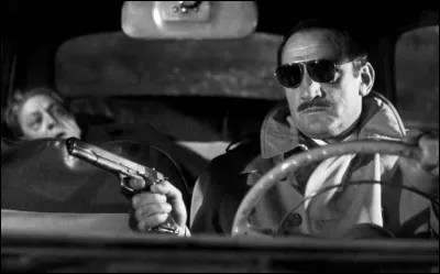 Il est Gustave Minda, dit « Gu » échappé de prison, dans ce film policier de Jean-Pierre Melville, sorti en 1966. C'est ...