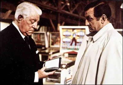 Il retrouve Gabin dans ce film policier réalisé par Henri Verneuil et sorti en 1969, dans lequel il est le commissaire Le Goff. C'est ...