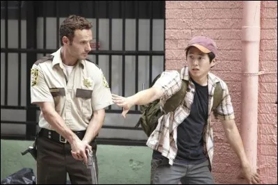 Comment Glenn et Rick sauvent-ils le reste du groupe d' Atlanta?