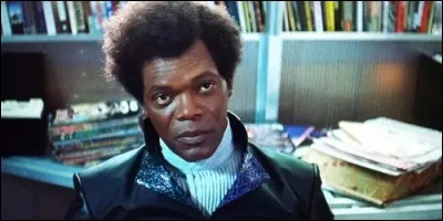 Quelle est la particularité de Elijah Price dans "Incassable" ?