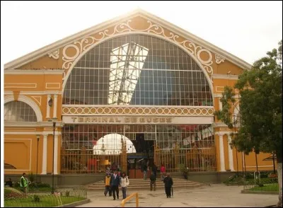 Dans quelle ville de Bolivie cette gare routière se trouve-t-elle ?