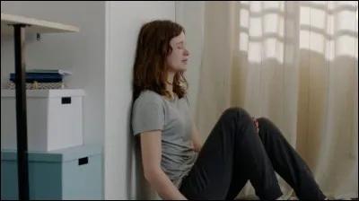 Manon a été violée par Nicolas, le frère de Charles.