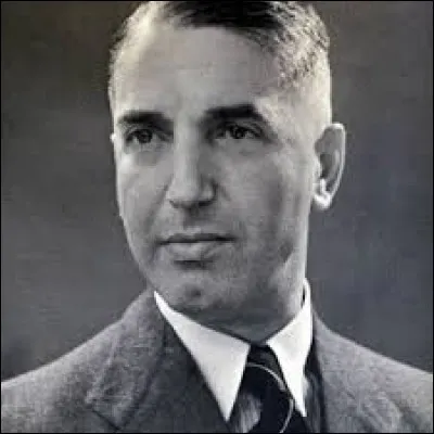 Quelle était la profession d'Albert Dussel ?