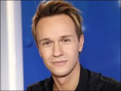 Chaîne de diffusion : France 3
Années de diffusion : Depuis 2009
Indices : Définitions/Cases/Grilles/Mots. 
Quel est ce jeu télévisé ?