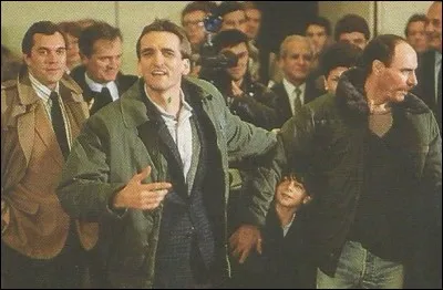 Le vendredi 27 novembre, deux des otages français détenus au Liban sont libérés. Ils ont pour nom...