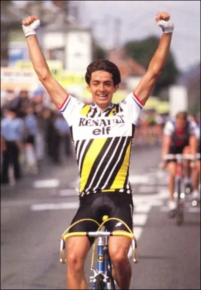 Ce coureur cycliste, champion de France en 1987, deux fois vainqueur de Paris-Roubaix, en 1985 et 1991, c'est ...