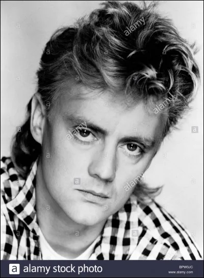 Quel est le nom de son premier album solo ?