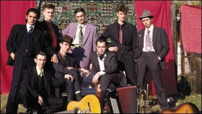 Qui a chanté ''Voilà l'été'' ?