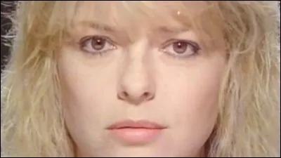 Michel Berger a écrit et composé ''Évidemment'' pour France Gall en hommage à leur ami Daniel Balavoine. Quel titre n'est pas au répertoire du chanteur décédé accidentellement ?