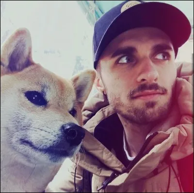 Comment s'appelle son chien ?