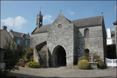 Pour finir, c'est une chapelle puis un village entier qu'on a construit autour d'un fragment de croix, dans le Morbihan. Comment ce nomme-t-il ?
