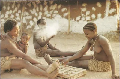 Quel est ce jeu à quatre rangées, spécifique des tribus du Sud et de l'Est de l'Afrique ?