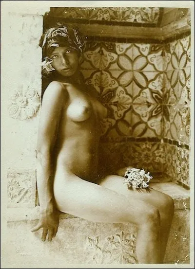 Considérée en Orient comme la fleur de l'amour voluptueux, intense. Quelle est-elle ?