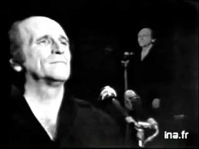 "Un Moody Blues qui chante la nuit Comme un satin de blanc mari&eacute; Et dans le port de cette nuit Une fille qui tangue et vient mouiller... " : quel est le titre de ce succ&egrave;s de L&eacute;o Ferr&eacute; ?