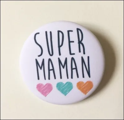 De quel mot latin est issu le mot "mère" ?