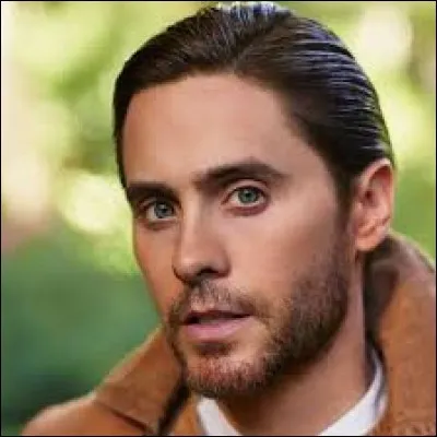 Avec quelle actrice, Jared Leto a-t-il entretenu une relation avant que celle-ci ne prenne fin à cause de leurs carrières respectives ?