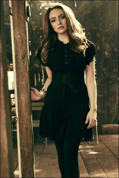 Danielle Rose Russell a joué dans ...