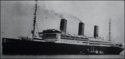Dernier grand paquebot allemand mis en service avant le conflit mondial, saisi par les Etats-Unis lors de leur entrée en guerre, renommé "Leviathan" pour la compagnie United States Lines, il navigue jusqu'à sa démolition en 1938. Il s'agit du ...