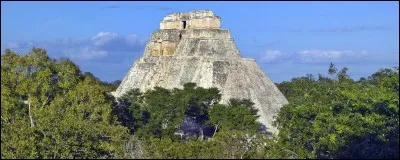 Dans quel pays actuel se trouvent les ruines de la cité maya d'Uxmal ?
