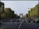 Comment s'appelle l'avenue de Paris considérée comme ''La plus belle avenue au monde' ?
