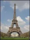Combien de visiteurs sont venus voir la tour Eiffel en 2007 ?