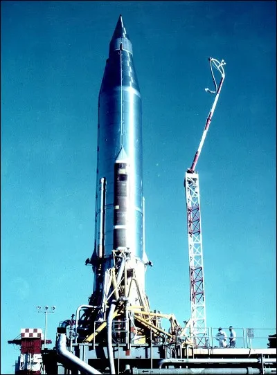 Score, en décembre 1958, est le 1er satellite américain de télécommunications.
Que permettait-il d'envoyer depuis l'espace à la Terre ?