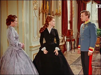 Qui va intervenir auprès de l'archiduchesse au sujet du différend qui l'oppose à Sissi ?