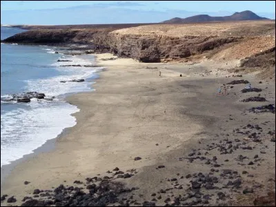 Dans quelle pièce de Molière peut-on entendre cette réplique "La tranquillité en amour est un calme désagréable ; un bonheur tout uni nous devient ennuyeux ; il faut du haut et du bas dans la vie" ?