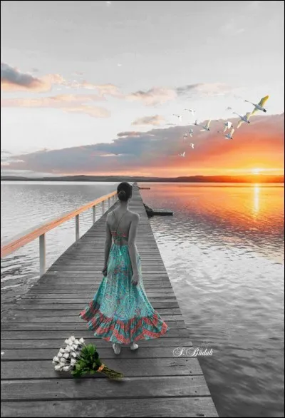 Quels reflets a la mer qu'on voit danser le long des golfes clairs pour Charles Trenet ?