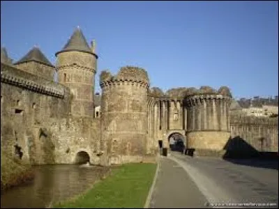 Dans quelle peut-on voir la porte Notre-Dame ?