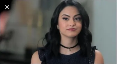 Où vivait Veronica avant d'arriver à Riverdale ?