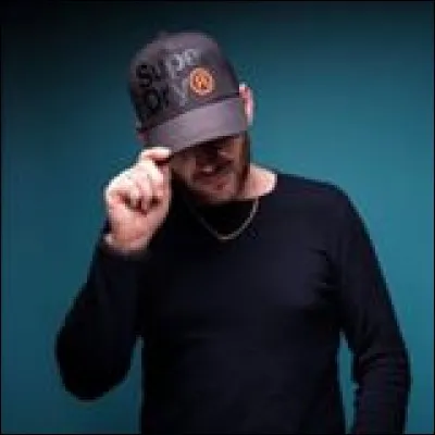 Comment s'appelle son frère ?