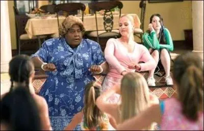 En quelle anne obtient-elle le rle de Leah Fuller dans le film Big Mamma 2 aux cts de Martin Lawrence ?