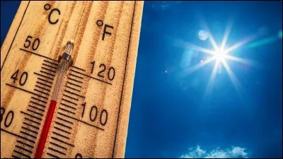 C : Canicule : le 1er juillet 2015, à Paris, la seconde plus forte chaleur est relevée. Le thermomètre affichait...