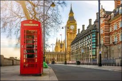 Comment s'appelle la grande cloche à Londres ?
