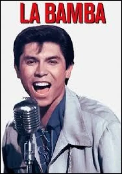 ''La Bamba'' est une chanson du film éponyme. Quel chanteur disparu tragiquement à 17 ans est incarné par Lou Diamond Phillips ?