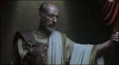 Les Athéniens n'en pouvant plus de la tyrannie, se révoltent pour la première fois en 510 avant J. -C et prennent le pouvoir. Quel homme illustre, issu d'une famille riche les guident à créer la démocratie ?