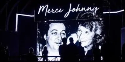 En quelle année les Enfoirés ont-ils rendu hommage à Johnny Hallyday et France Gall ?