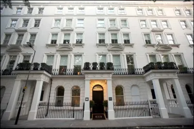 À Londres, où se trouve le célèbre Hempel Hotel ?