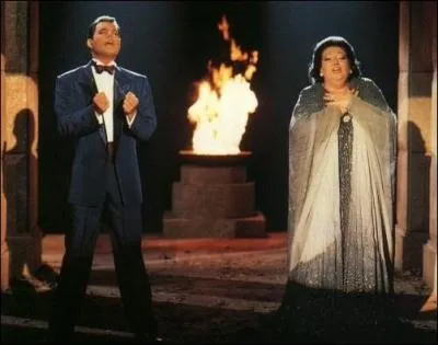 Quelle ville espagnole Freddie Mercury a-t-il clbr dans son duo avec Monsterrat Caball ?