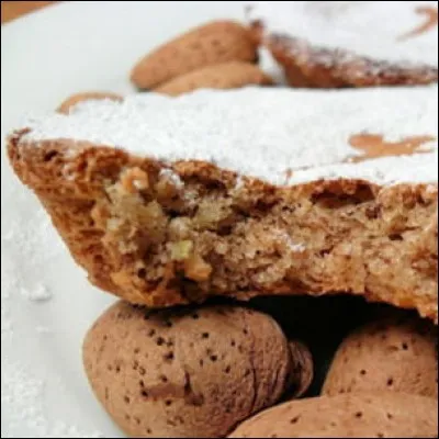 De quel pays les tartelettes de Santiago sont-elles une spécialité ?